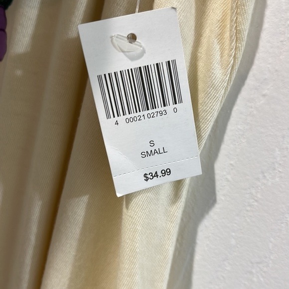 Disney flower & garden festival 2018 tank. - Picture 3 of 3